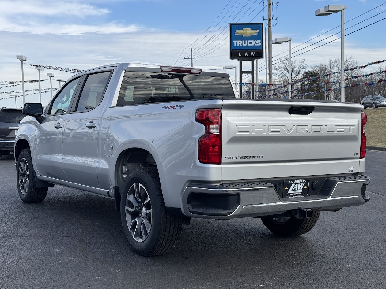 2022 Chevrolet Silverado 1500 LTD Vehicle Photo in BOONVILLE, IN 47601-9633