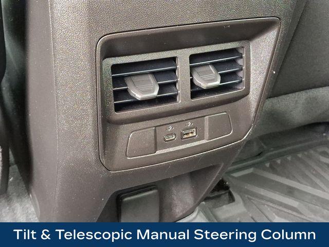 2023 GMC Canyon Vehicle Photo in DANBURY, CT 06810-5034