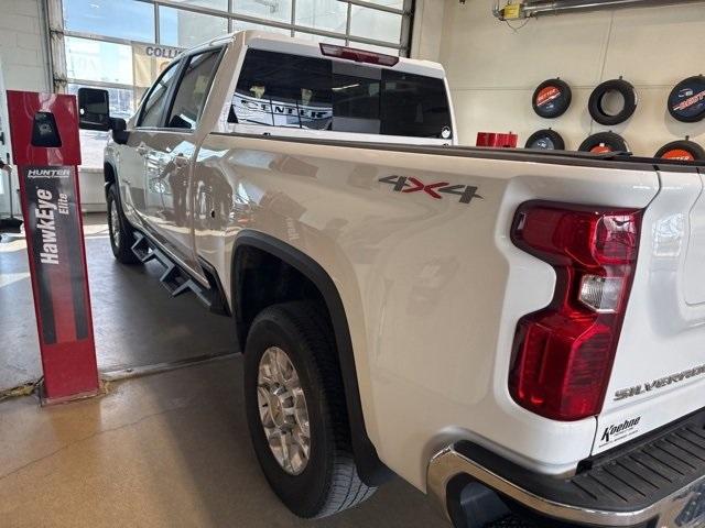 2024 Chevrolet Silverado 2500 HD Vehicle Photo in ENGLEWOOD, CO 80113-6708