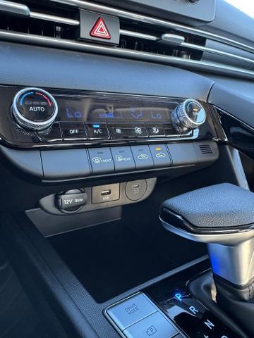 2025 Hyundai ELANTRA Hybrid Vehicle Photo in Peoria, IL 61615