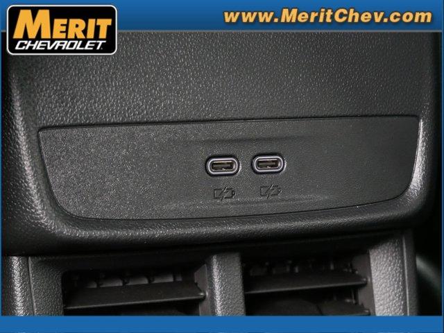 2025 Chevrolet Equinox Vehicle Photo in MAPLEWOOD, MN 55119-4794