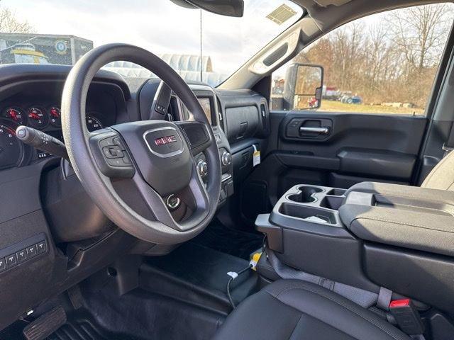 2024 GMC Sierra 3500 HD Vehicle Photo in MEDINA, OH 44256-9631