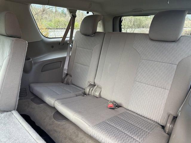 2015 GMC Yukon XL Vehicle Photo in MEDINA, OH 44256-9631
