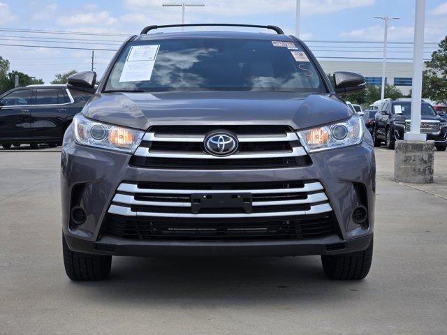 Used 2019 Toyota Highlander LE with VIN 5TDBZRFH1KS938640 for sale in Houston, TX