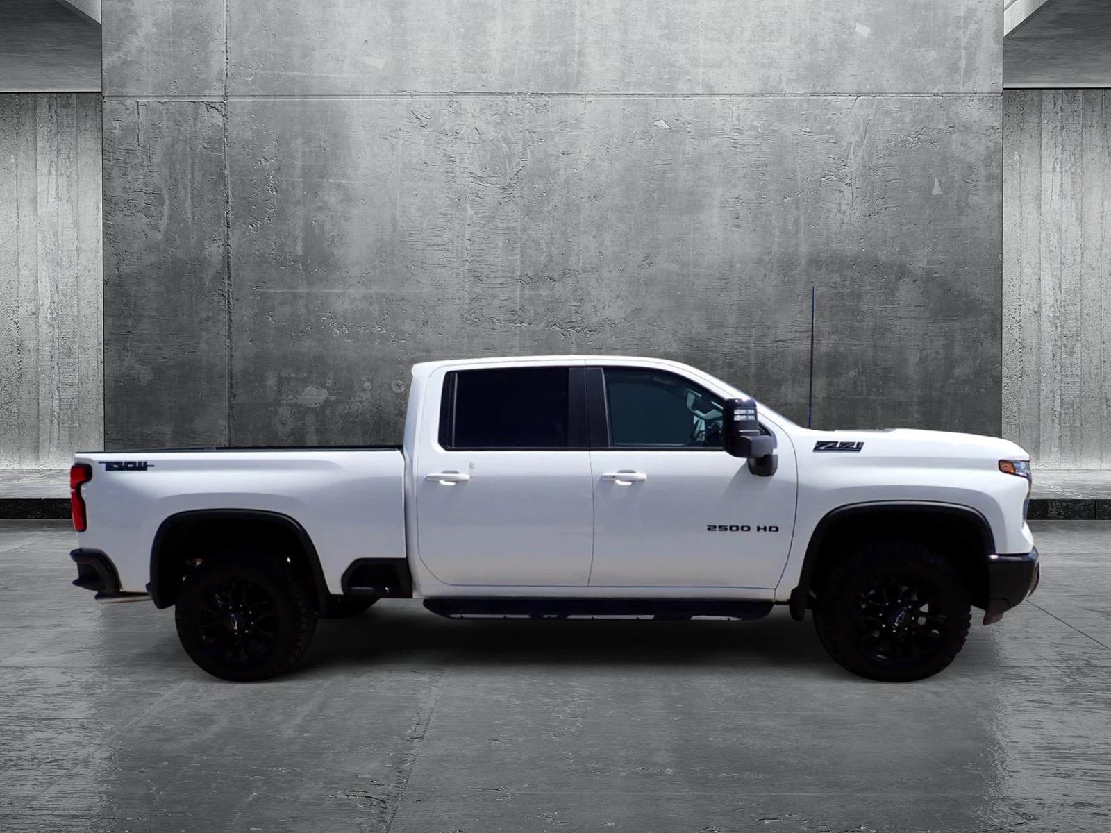 2025 Chevrolet Silverado 2500 HD Vehicle Photo in DENVER, CO 80221-3610