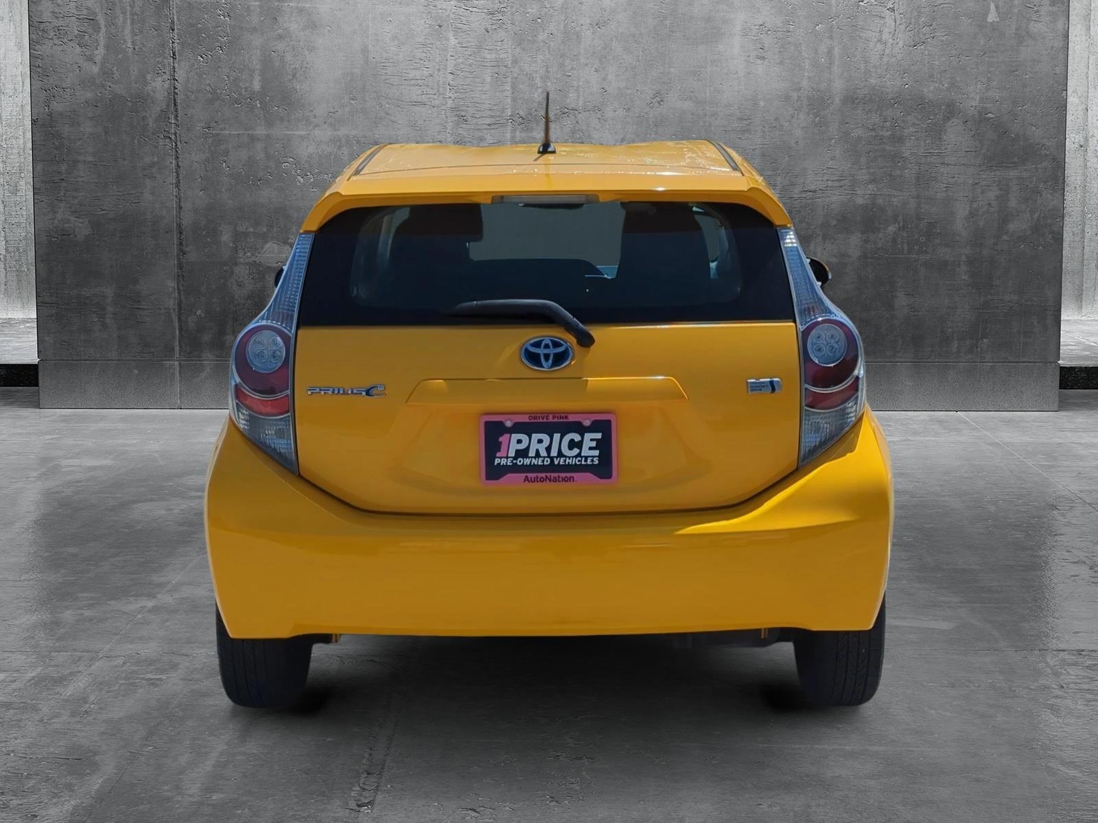 2014 Toyota Prius c Vehicle Photo in Ft. Myers, FL 33907