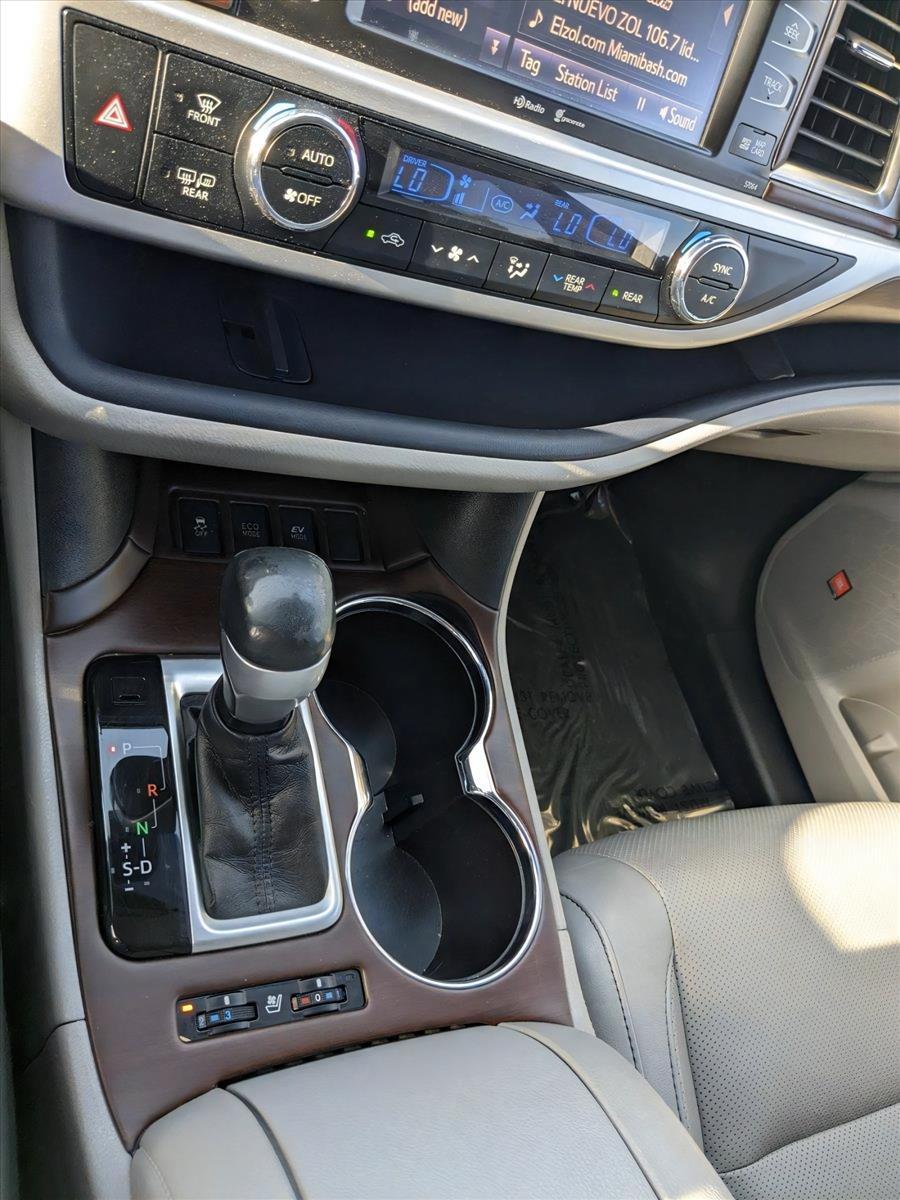 2015 Toyota Highlander Hybrid Vehicle Photo in Davie, FL 33331