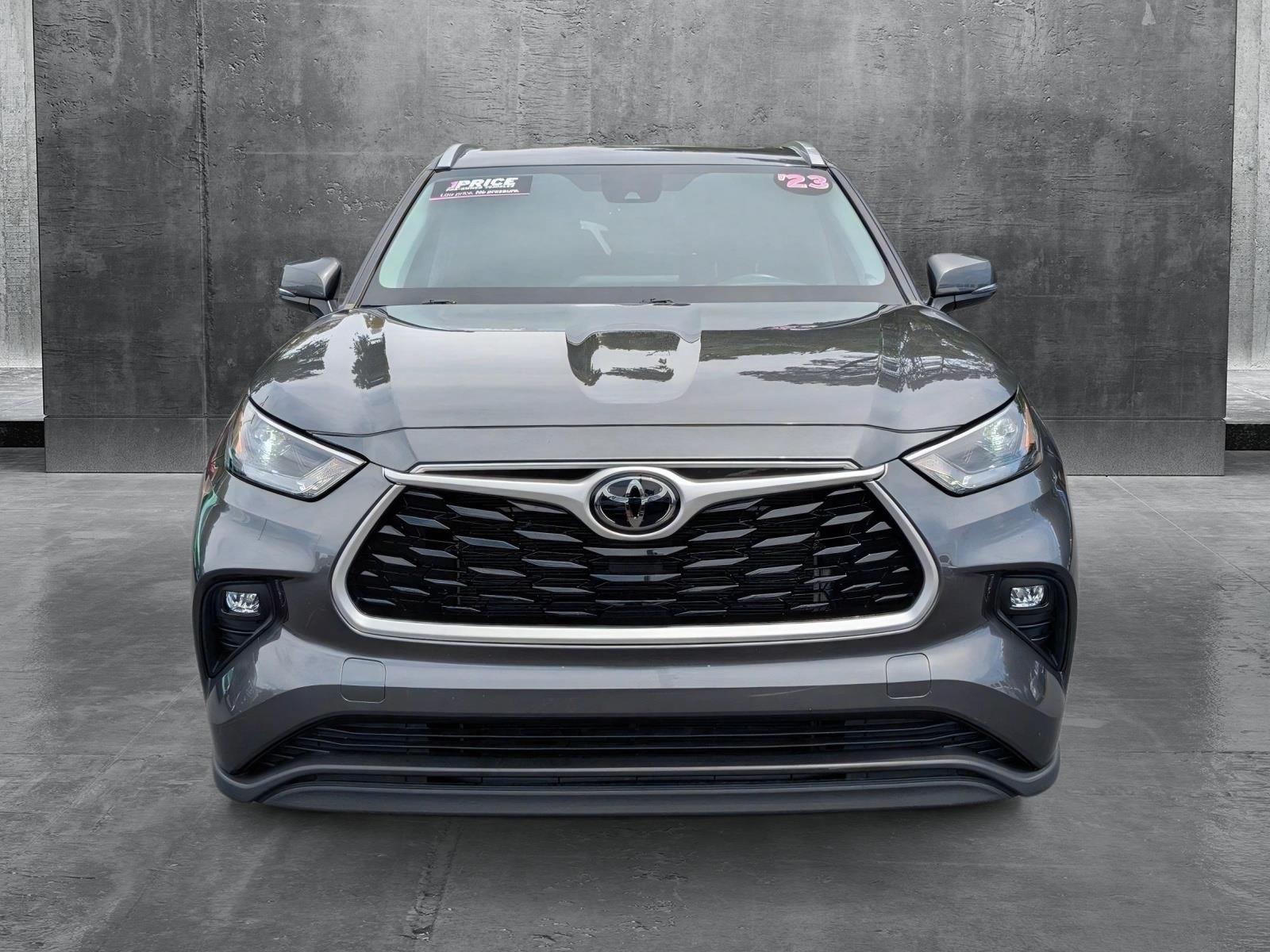 2023 Toyota Highlander Vehicle Photo in Panama City, FL 32401