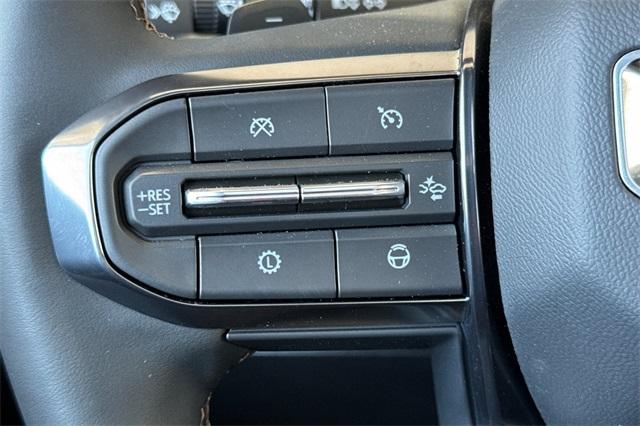 2025 GMC Acadia Vehicle Photo in ELK GROVE, CA 95757-8703