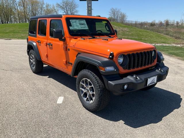 2025 Jeep Wrangler Vehicle Photo in Kaukauna, WI 54130