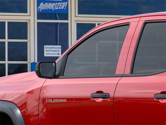 2025 Chevrolet Colorado Vehicle Photo in ENGLEWOOD, CO 80113-6708