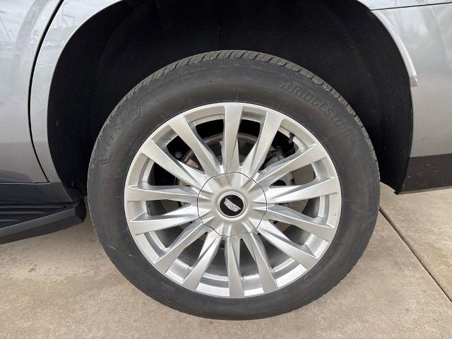 2022 Cadillac Escalade Vehicle Photo in MANHATTAN, KS 66502-5036