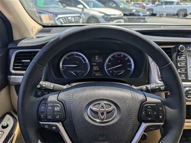 2016 Toyota Highlander Hybrid Vehicle Photo in AURORA, CO 80012-4011
