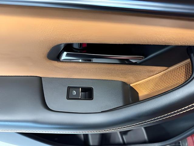 2025 Mazda CX-70 Vehicle Photo in Green Bay, WI 54304