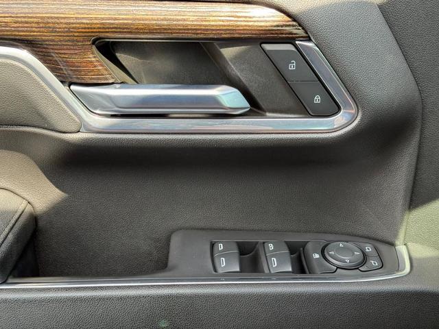 2023 GMC Sierra 1500 Vehicle Photo in COLUMBIA, MO 65203-3903