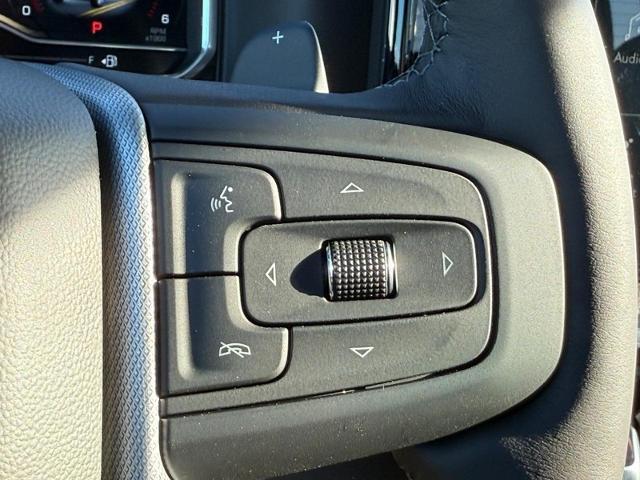 2025 GMC Sierra 1500 Vehicle Photo in COLUMBIA, MO 65203-3903