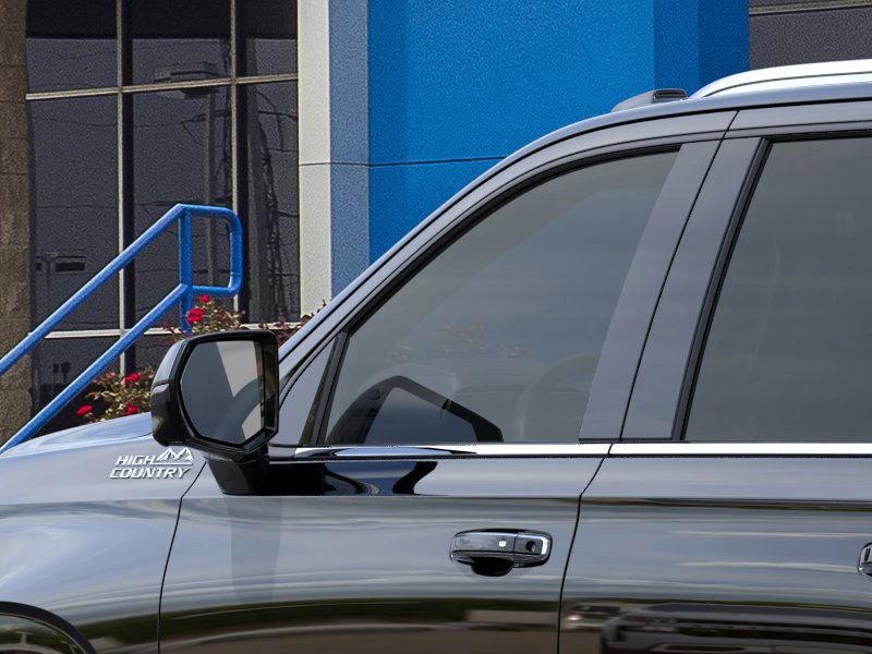 2025 Chevrolet Suburban Vehicle Photo in GEORGETOWN, TX 78626-7508