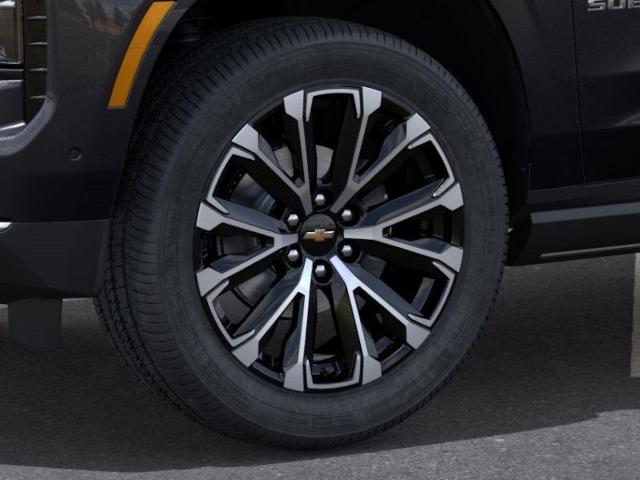 2025 Chevrolet Suburban Vehicle Photo in EVERETT, WA 98203-5662