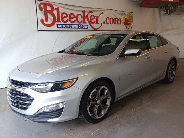 Used 2020 Chevrolet Malibu 1LT with VIN 1G1ZD5ST5LF108995 for sale in Red Springs, NC