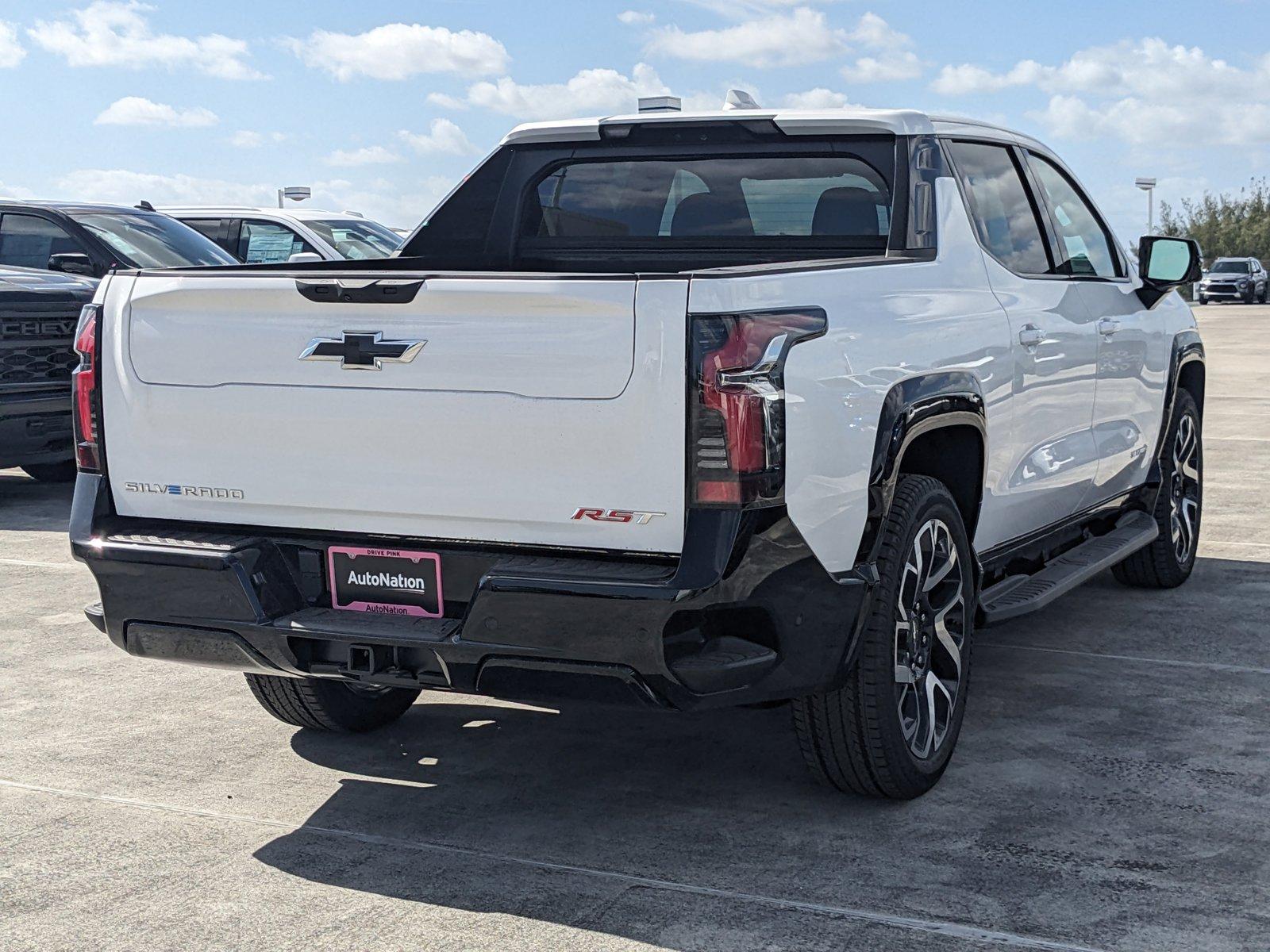 2024 Chevrolet Silverado EV Vehicle Photo in MIAMI, FL 33172-3015