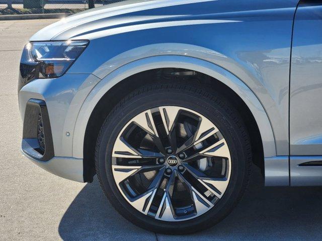 2025 Audi Q8 Vehicle Photo in HOUSTON, TX 77090