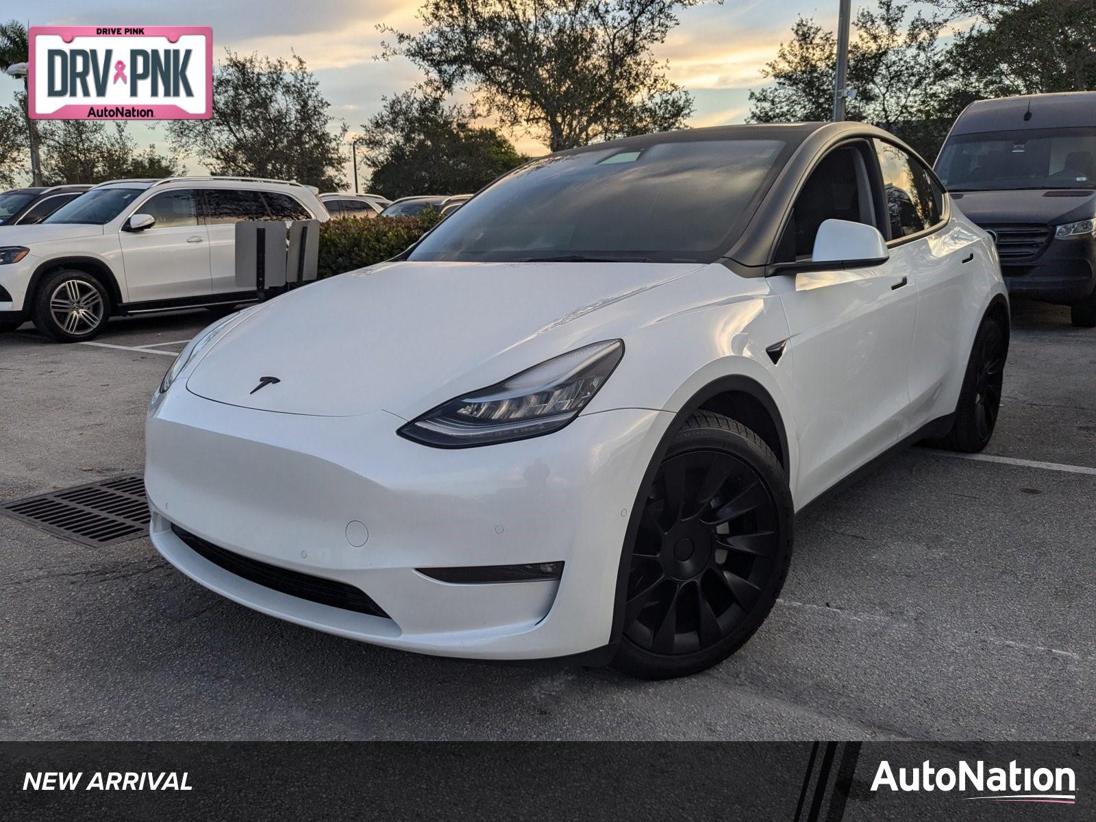 2022 Tesla Model Y Vehicle Photo in Miami, FL 33169