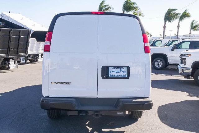 2025 Chevrolet Express Cargo Van Vehicle Photo in VENTURA, CA 93003-8585