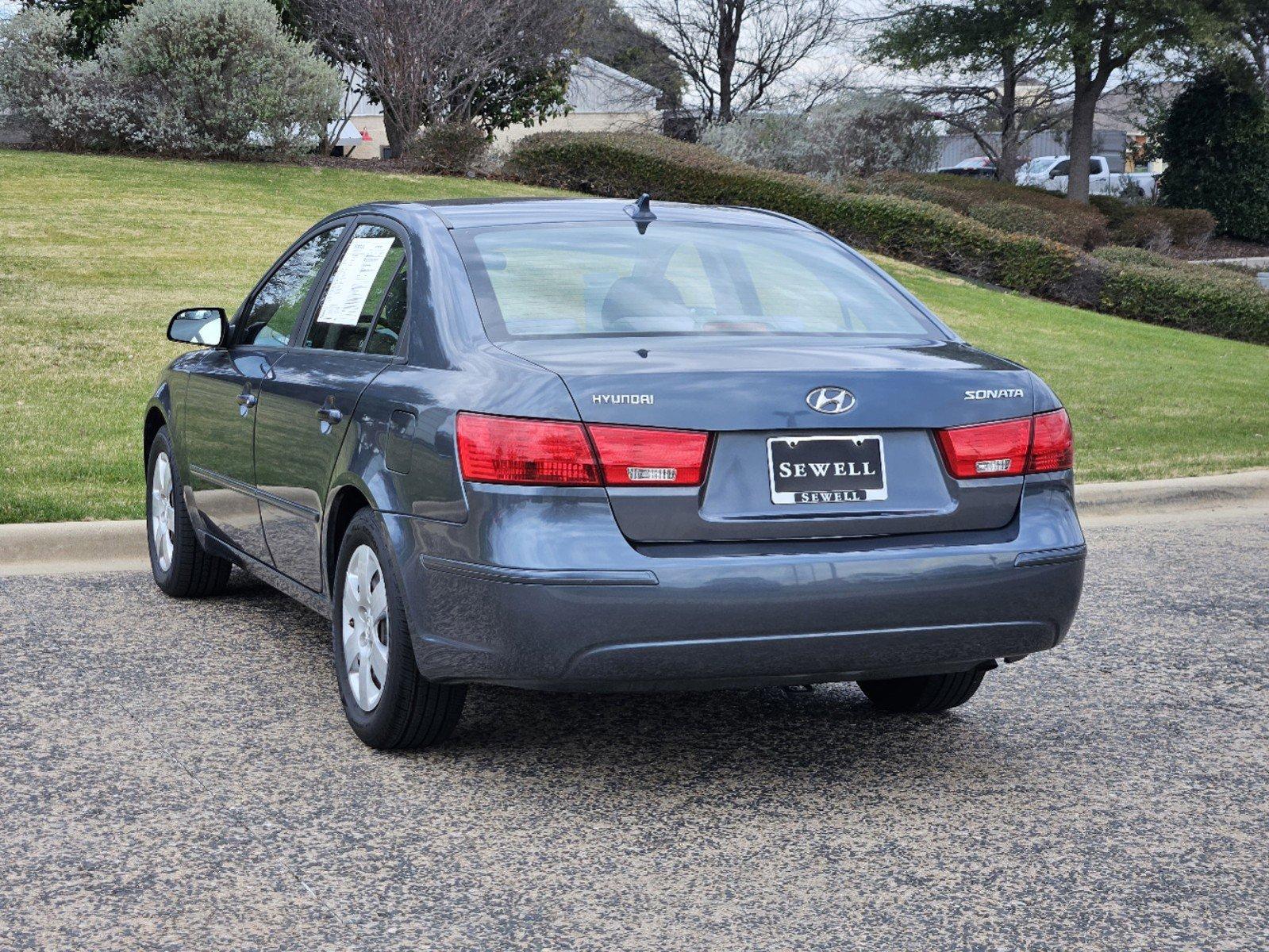 2010 Hyundai SONATA Vehicle Photo in FORT WORTH, TX 76132