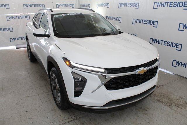 2025 Chevrolet Trax Vehicle Photo in SAINT CLAIRSVILLE, OH 43950-8512