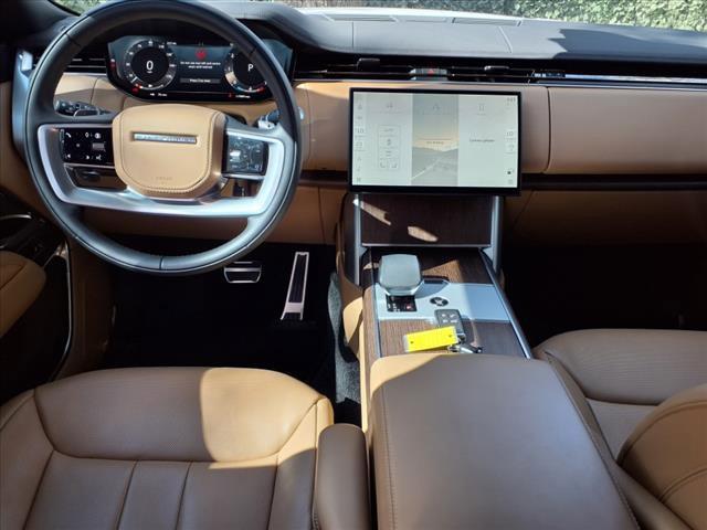 2024 Range Rover Vehicle Photo in SAN ANTONIO, TX 78230-1001