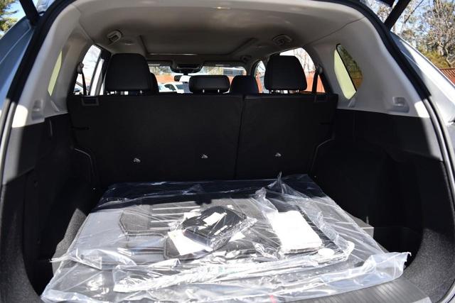 2025 Nissan Rogue Vehicle Photo in Ballwin, MO 63011