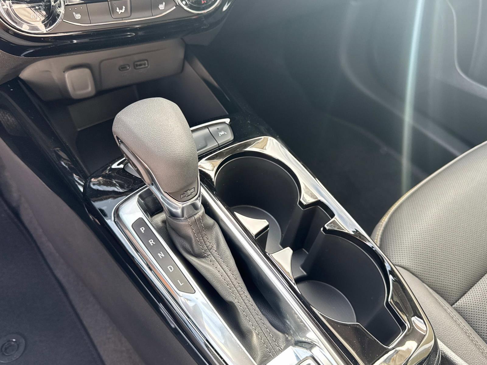 2025 Chevrolet Trax Vehicle Photo in LOS ANGELES, CA 90007-3794