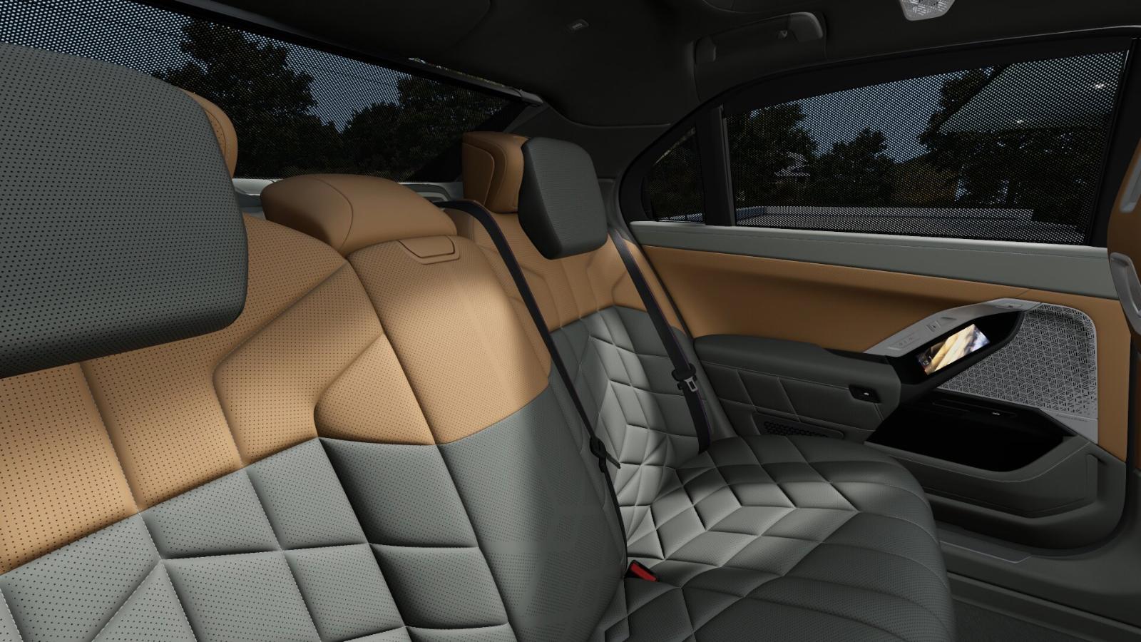 2025 BMW i7 Vehicle Photo in GRAPEVINE, TX 76051