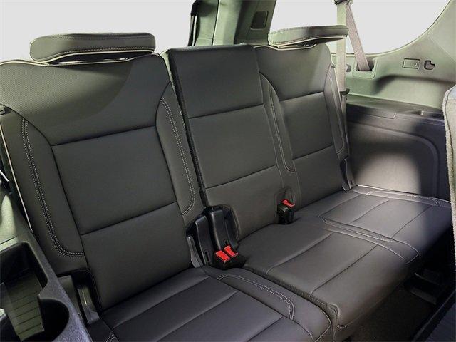 2025 GMC Yukon XL Vehicle Photo in PUYALLUP, WA 98371-4149