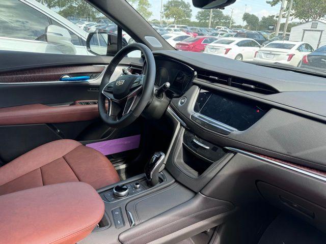 2025 Cadillac XT5 Vehicle Photo in DELRAY BEACH, FL 33483-3294