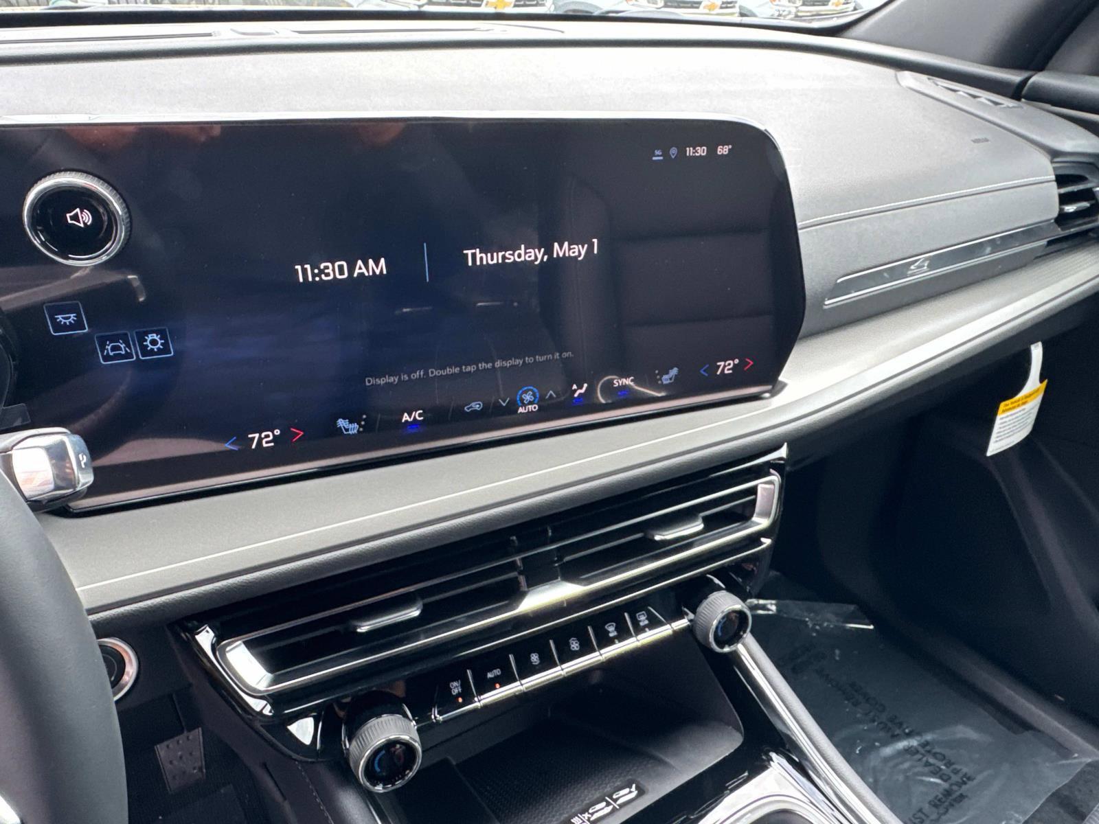 2025 Chevrolet Traverse Vehicle Photo in LOS ANGELES, CA 90007-3794