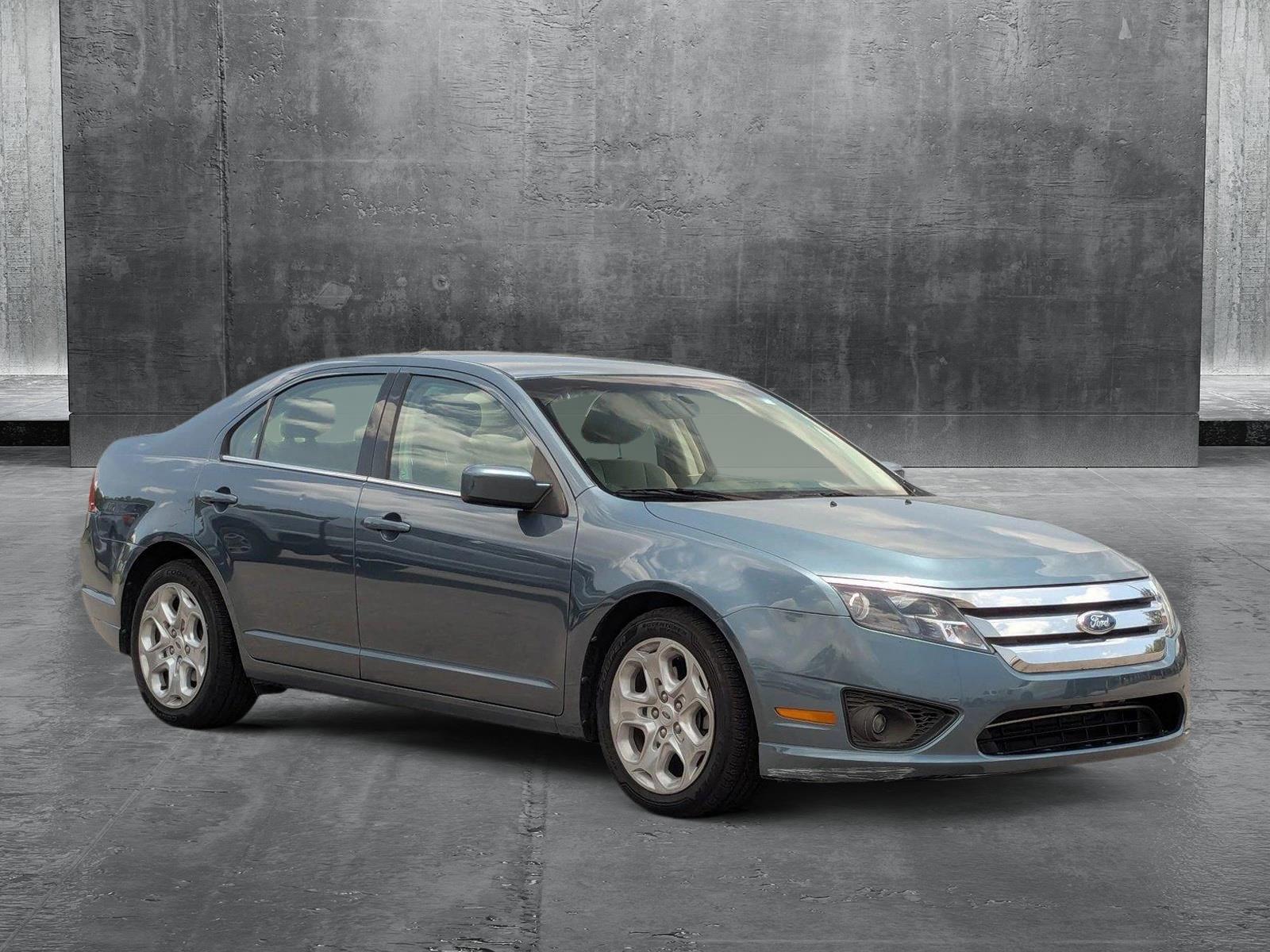 2011 Ford Fusion Vehicle Photo in St. Petersburg, FL 33713