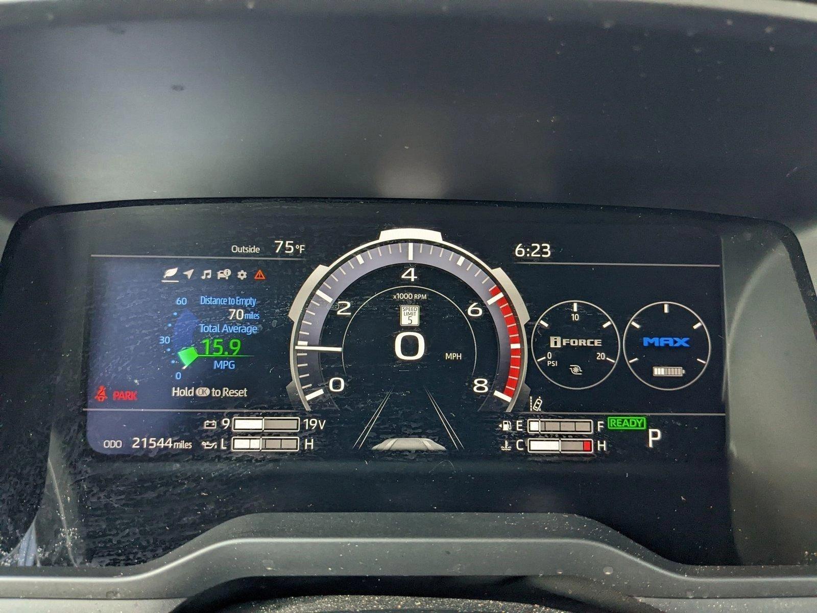 2024 Toyota Tundra 4WD Vehicle Photo in Davie, FL 33331