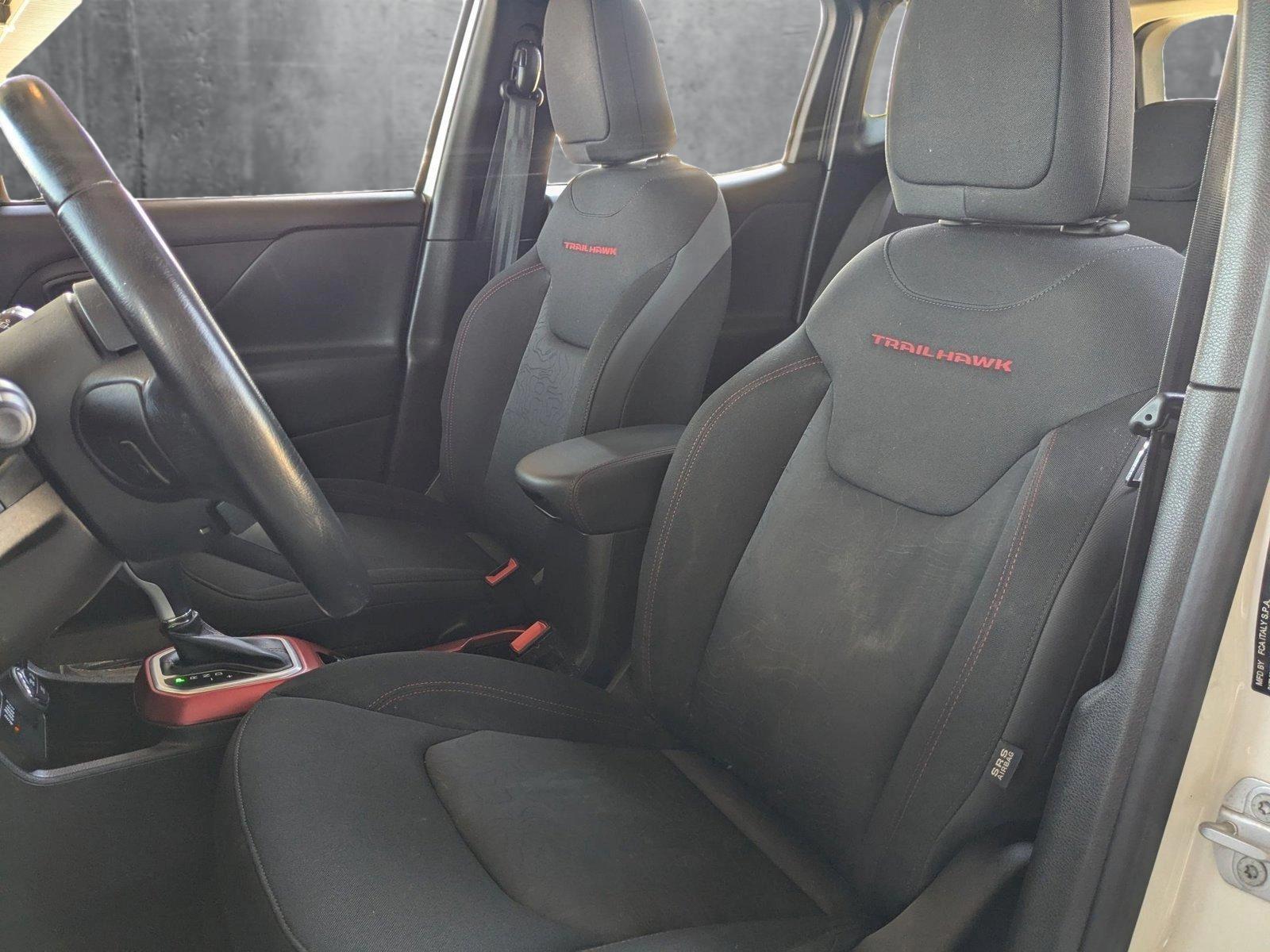 2019 Jeep Renegade Vehicle Photo in Valencia, CA 91355