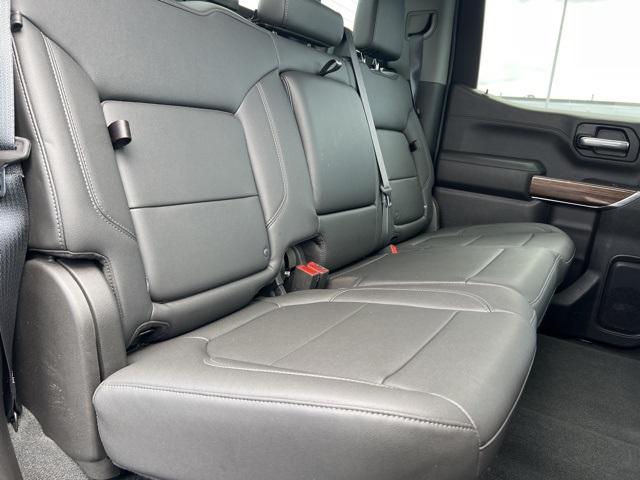 2021 Chevrolet Silverado 1500 Vehicle Photo in GREEN BAY, WI 54304-5303