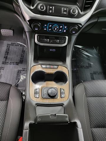 2023 GMC Acadia Vehicle Photo in NEENAH, WI 54956-2243