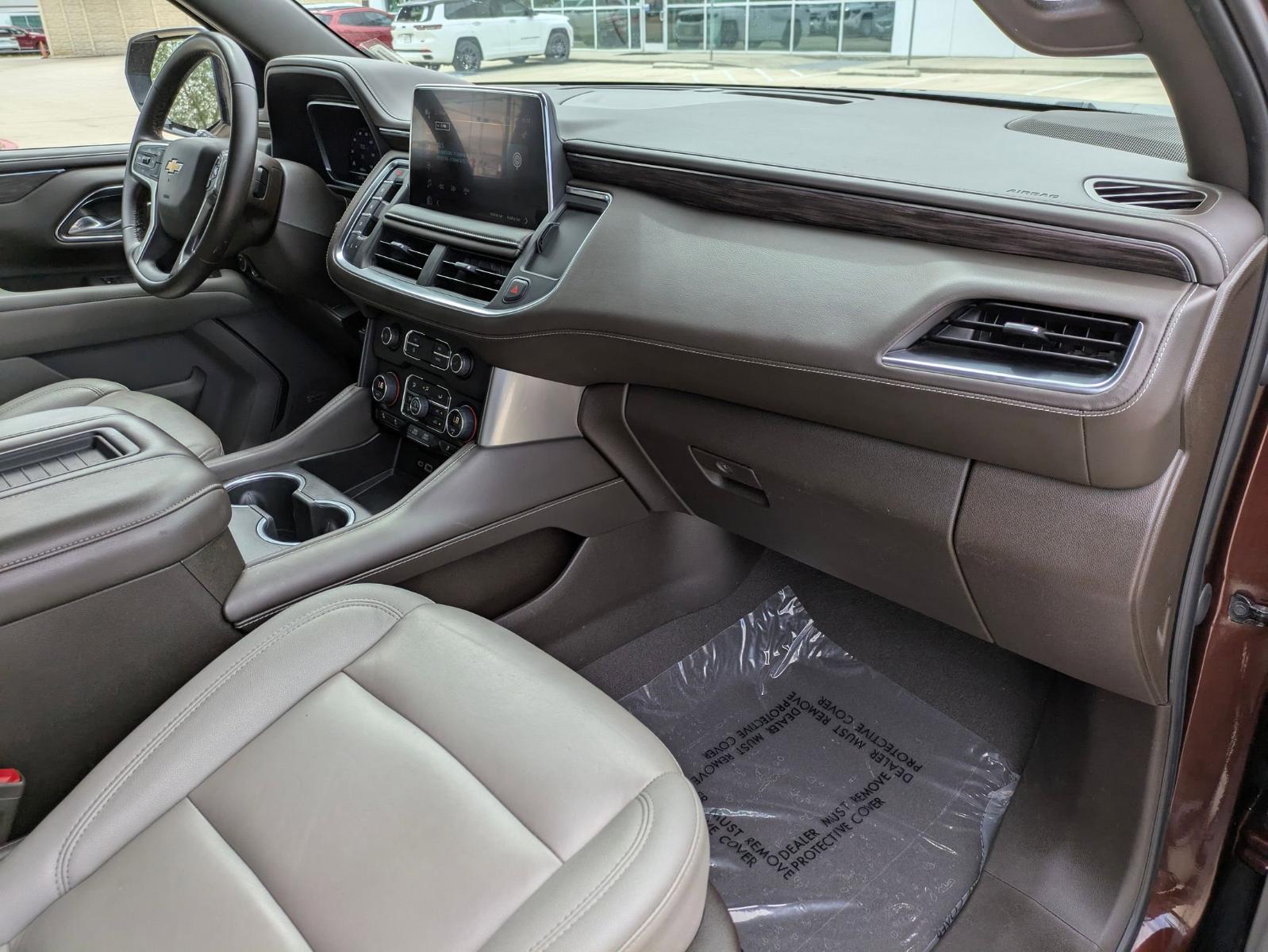 2023 Chevrolet Suburban Vehicle Photo in SELMA, TX 78154-1460