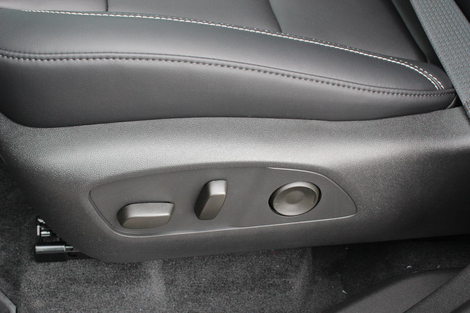 2025 GMC Acadia Vehicle Photo in AURORA, CO 80012-4011