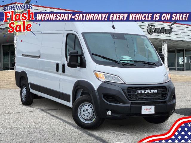 2025 Ram ProMaster Cargo Van Vehicle Photo in Ennis, TX 75119-5114