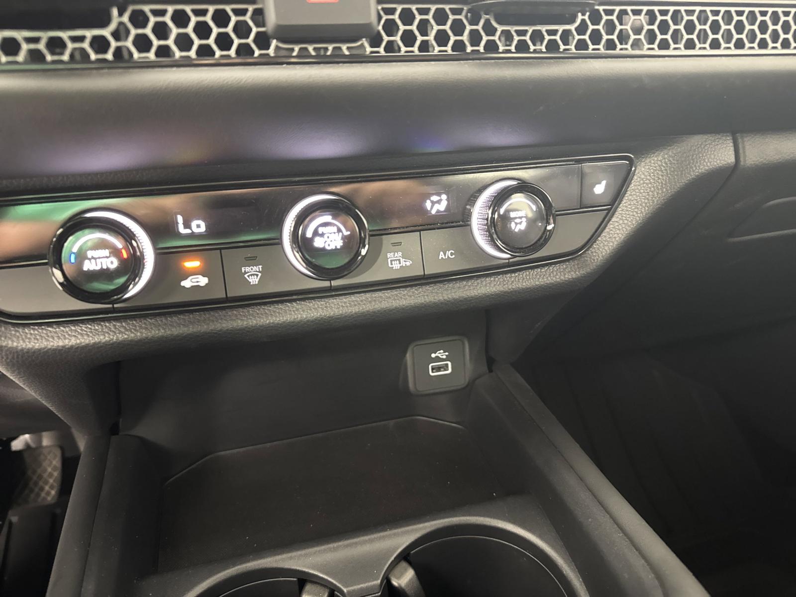 2024 Honda HR-V Vehicle Photo in GEORGETOWN, TX 78626-7508