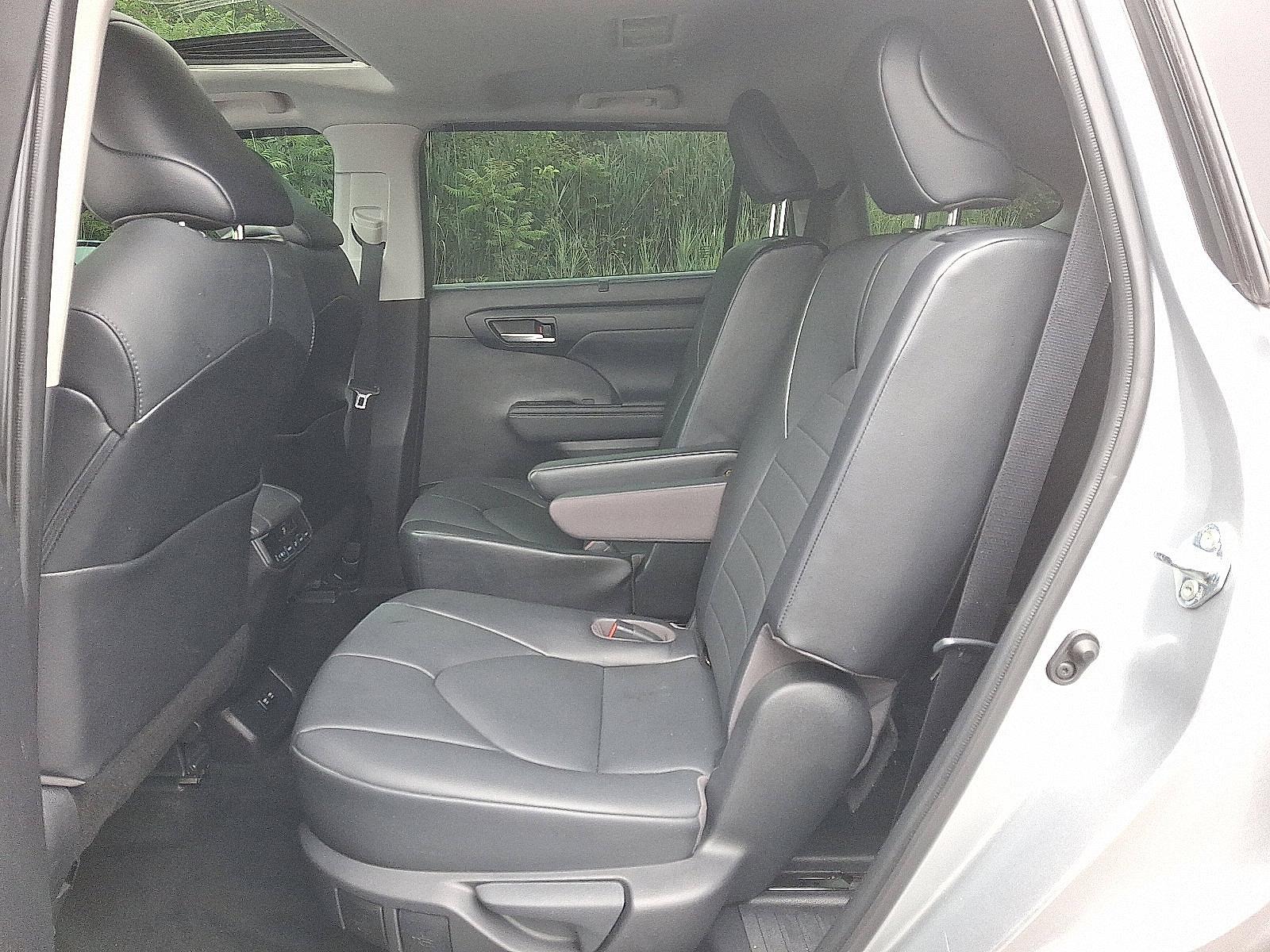 2021 Toyota Highlander Vehicle Photo in Trevose, PA 19053