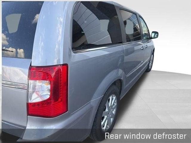 2014 Chrysler Town & Country Vehicle Photo in Fishers, IN 46038
