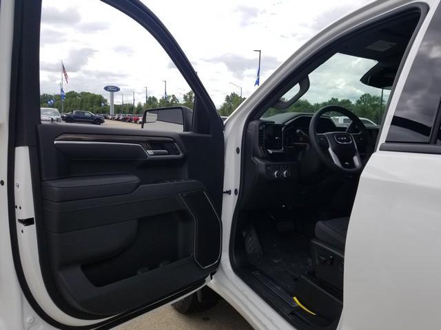 2026 GMC Sierra 1500 Vehicle Photo in ELYRIA, OH 44035-6349