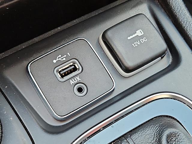 2019 Jeep Cherokee Vehicle Photo in TREVOSE, PA 19053-4984