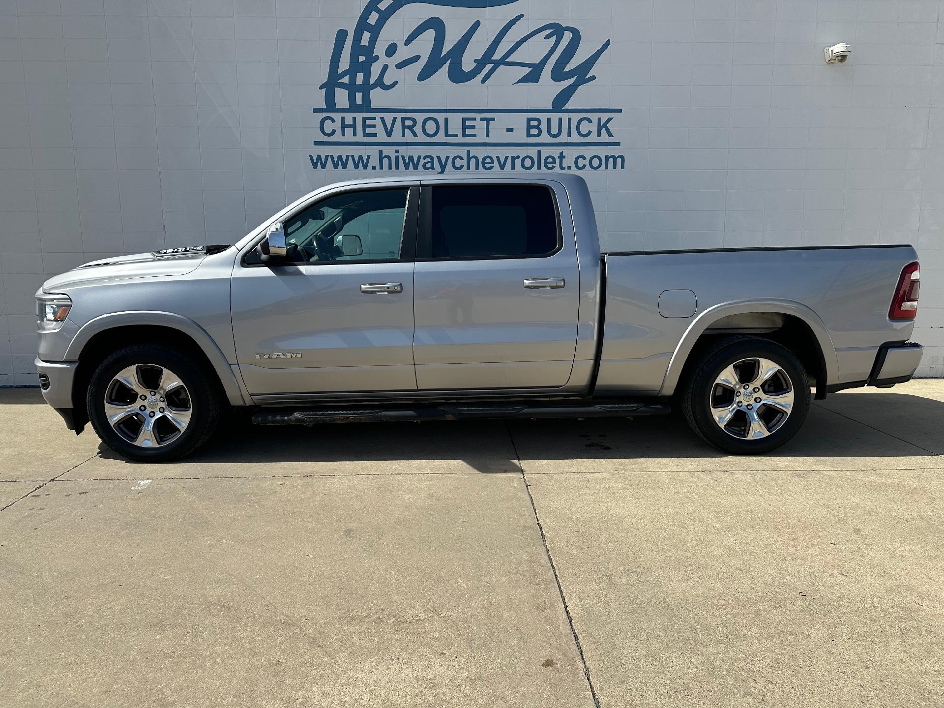 2019 RAM 1500 Laramie Crew Cab 4WD